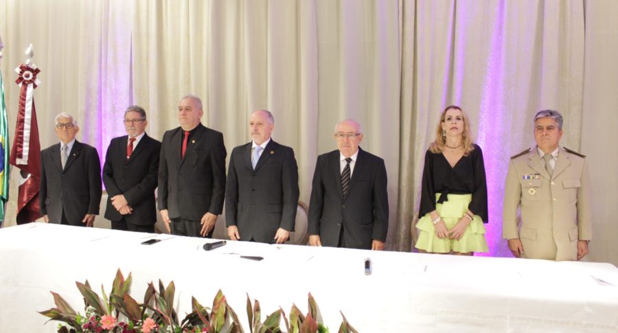 Sessão Solene comemora os 54 anos do Conselho Regional da Bahia